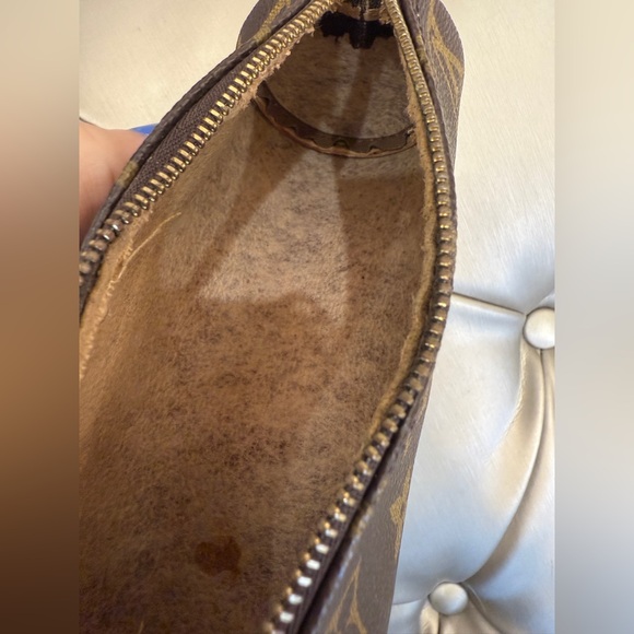 Auth Louis Vuitton Trousse Ronde Pouch Monogram Pen Case *AS IS* - Picture 8 of 8